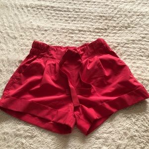 Lululemon Spring Break Away shorts Sz 2!